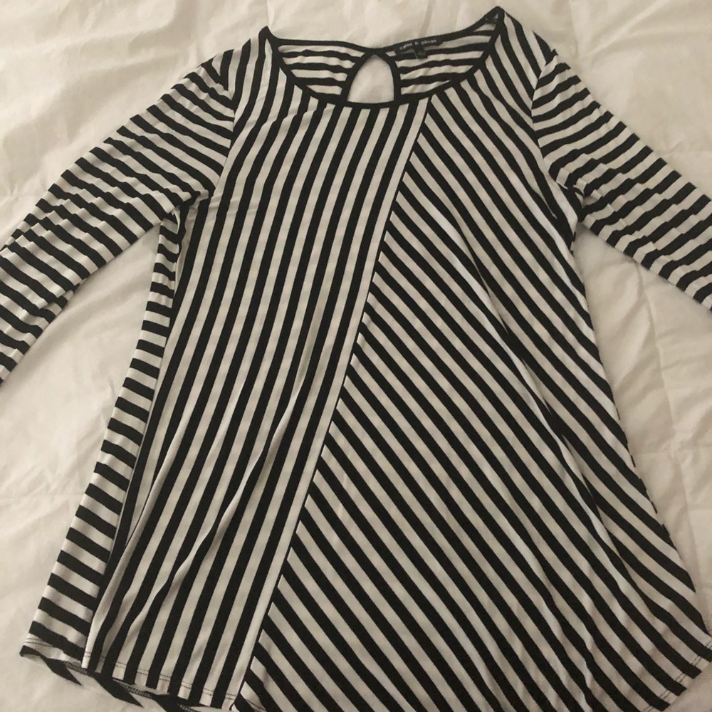 Cable and Gauge tunic top size L